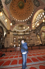 S leymaniye Mosque - Erynn and Greta Inside
